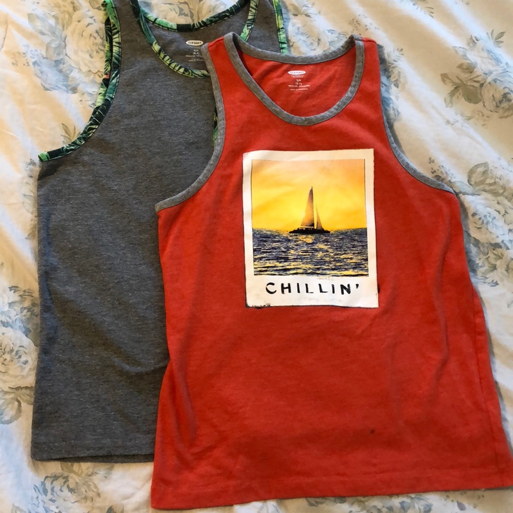 Two Old Navy boys tank tops size S (6-7)